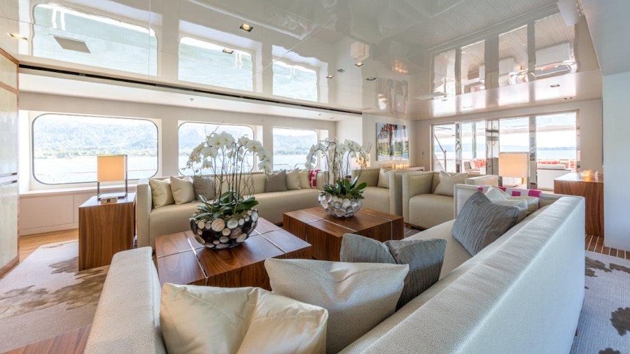 CHASSEUR Yacht CHASSEUR Yacht